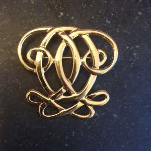 Goldtone brooch